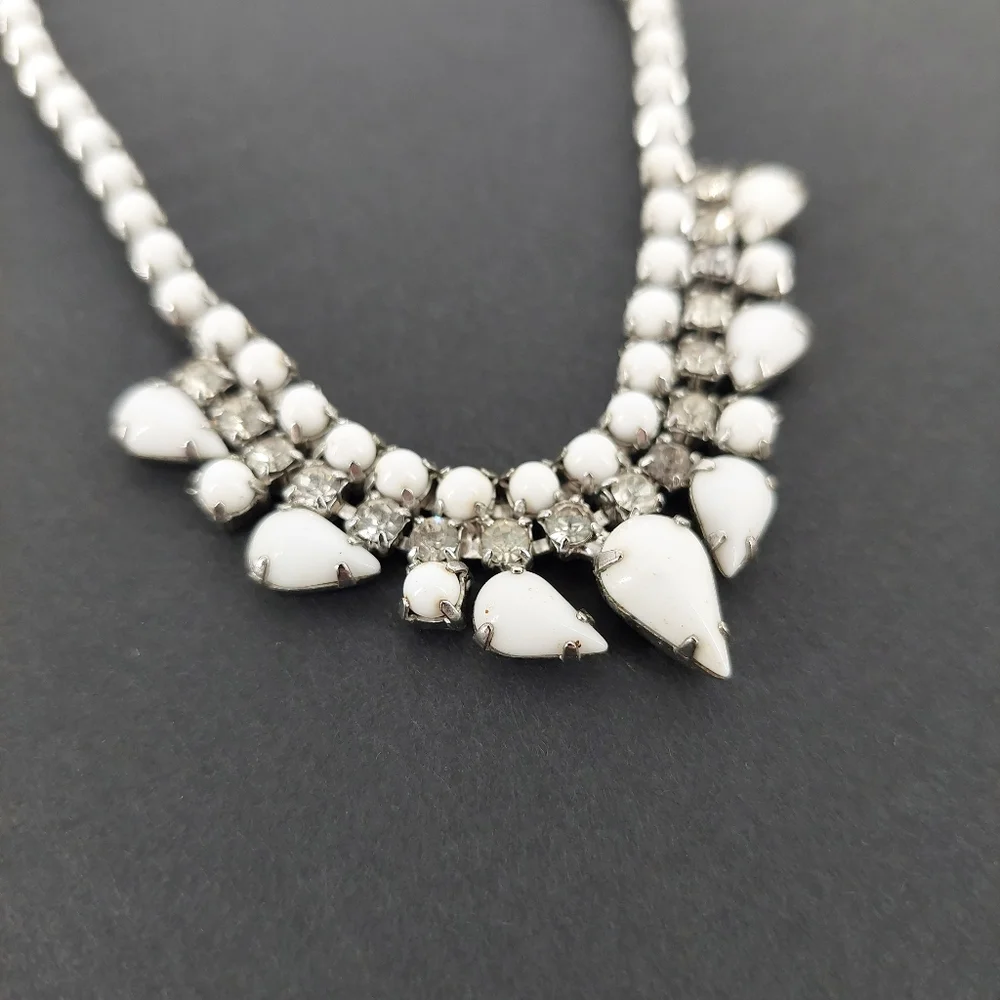 Vintage White Milk Glass Look And Clear Rhinestone Necklace